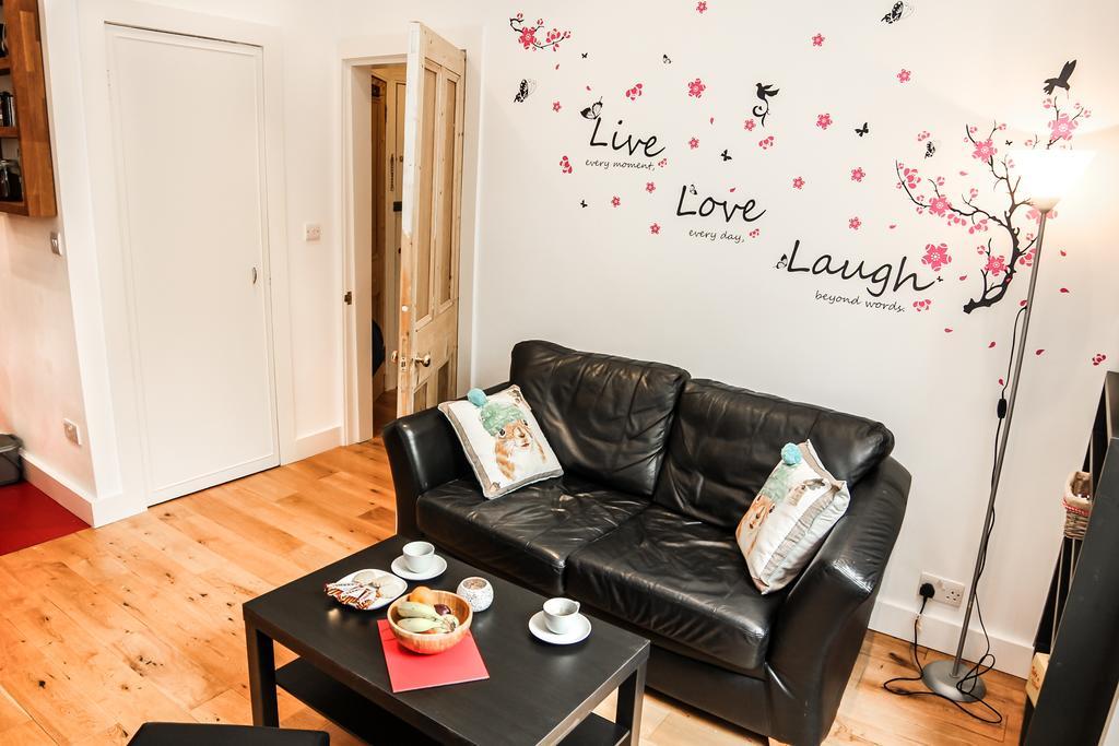 Chic & Bright Flat Near Holyrood Park Apartment Edinburgh Bilik gambar