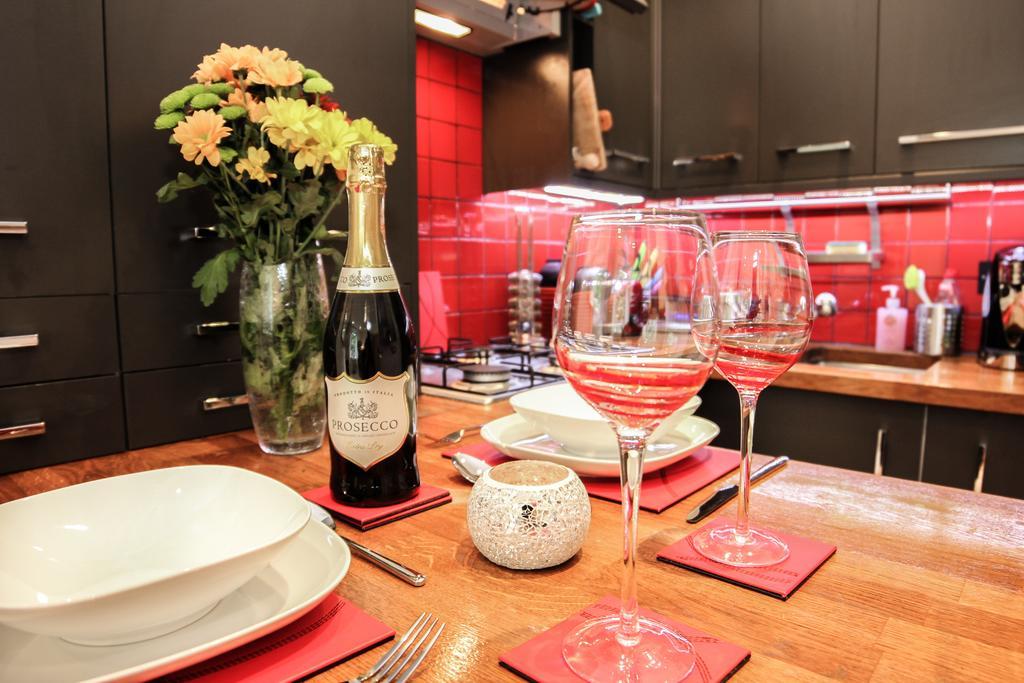 Chic & Bright Flat Near Holyrood Park Apartment Edinburgh Bilik gambar